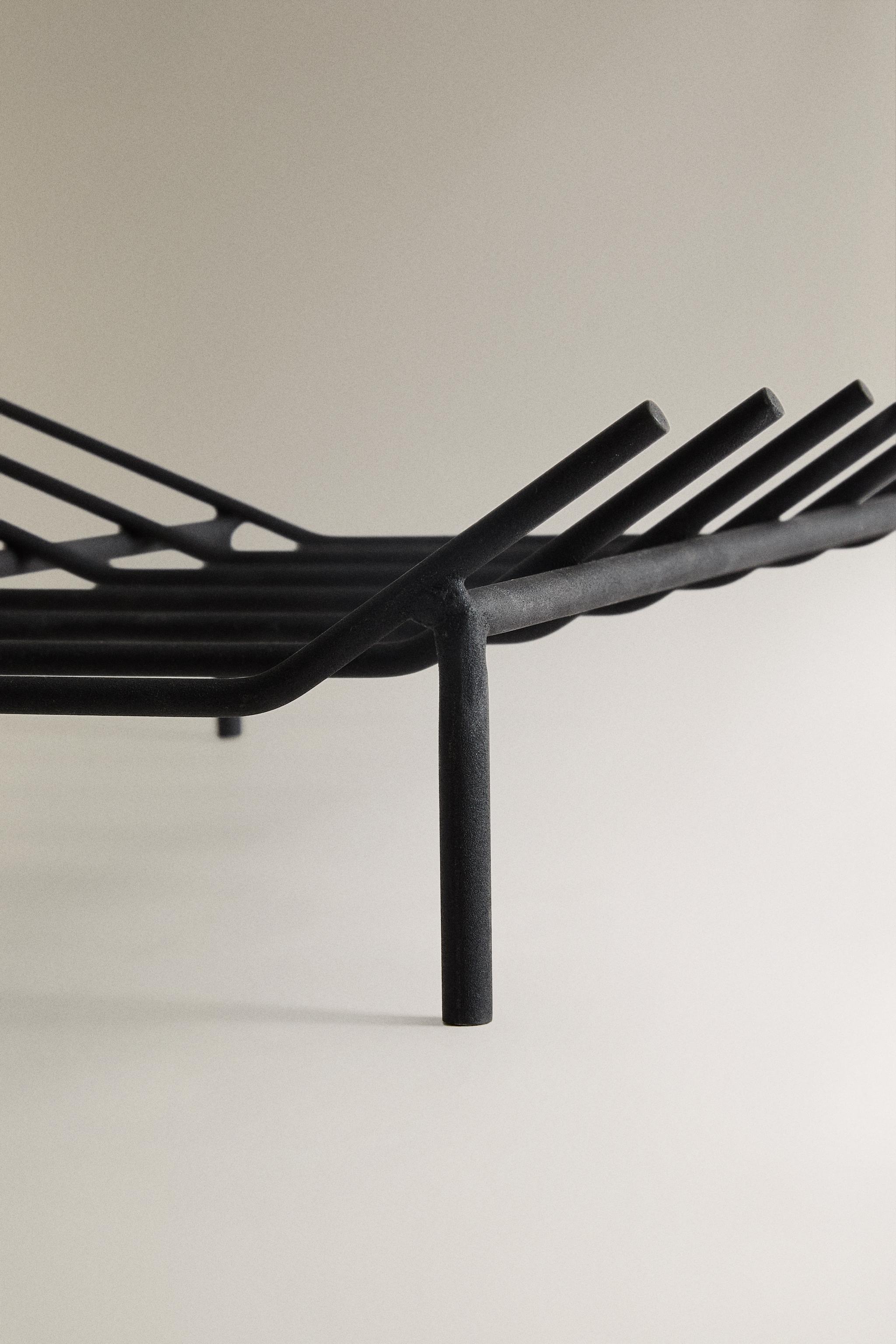 SUPPORT EN FER POUR BOIS DE CHEMINÉE